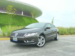 Como un cupé. Las formas del VW CC experimentan, desde su anterior carrocería como Passat CC, este aspecto curvo.  /