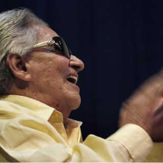 Recibe Chavela Vargas alta médica