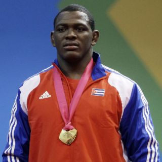 Lucha olímpica con tintes exsoviéticos