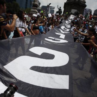 Inician marchas contra Peña Nieto