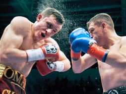 Páez golpeo a un disminuido Chávez por el fragor del combate, soltando poderosas combinaciones a la cabeza del sinaloense. ESPECIAL  /