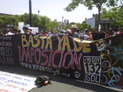Los tapatíos se concentraron desde las 12:00 horas de este domingo para protestar contra supuestas irregularidades en las elecciones.  /