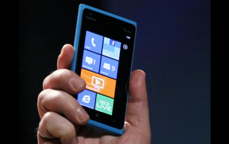 Con el objetivo de reforzar su participación en el mercado mexicano, Nokia lanzó en el país en Lumia 900. ARCHIVO  /