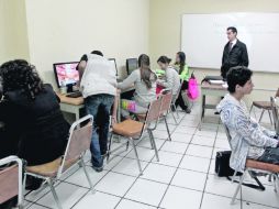 Aulas. Aunque la formación es virtual, los alumnos pueden acudir también a clases presenciales.  /
