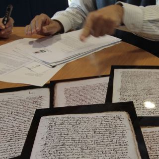 Lemas y eslóganes se escriben con mayúsculas: Fundéu BBVA