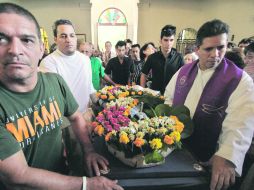 Adiós. Uno de los más destacados activistas cubanos fue velado por unas 300 personas. EFE  /