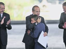 El Presidente entregó reconocimientos a mil niñas y niños con alto desempeñó académico. EL UNIVERSAL  /