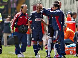 Giovani Hernández (centro) salió lesionado en su debut del pasado domingo en Toluca. MEXSPORT  /