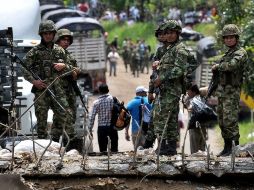 El presidente Santos condenó ese acto y dijo que con esas acciones los rebeldes buscan desesperar a la gente. EFE  /