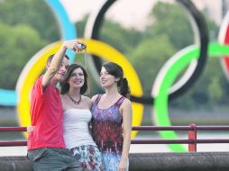 Londres muestra la imagen de los Juegos Olímpicos, y esto es aprovechado por turistas para tomar la foto del recuerdo.REUTERS  /