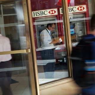 Descartan riesgo en sistema bancario por lavado de dinero