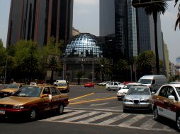 El mercado accionario mexicano presentó una toma de utilidades después de las últimas semanas de incrementos. ARCHIVO  /