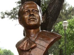 Integrantes de SACM y familiares develan busto del compositor zacatecano, Tomás Méndez, en el Jardín de los Compositores. EL UNIVERSAL  /