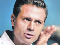 Peña Nieto le comentó a Hillary Clinton de sus planes de “impulsar una reforma energética”. NTX  /