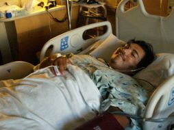 El mexicano Adán Ávila, su esposa y amigos lograron sobrevivir al tiroteo de la semana pasada en el cine de Aurora, Colorado. EFE  /