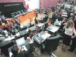 Activos. En 25 viajes al extranjero, los legisladores han gastado casi dos millones de pesos sólo en viáticos.  /