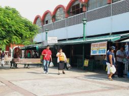 En la plaza principal de Tonalá se ha observado un incremento en los robos a negocios.  /