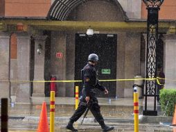 Hombres armados lanzaron una granada, la cual detonó en las instalaciones del casino Revolución, en Monterrey. EL UNIVERSAL  /