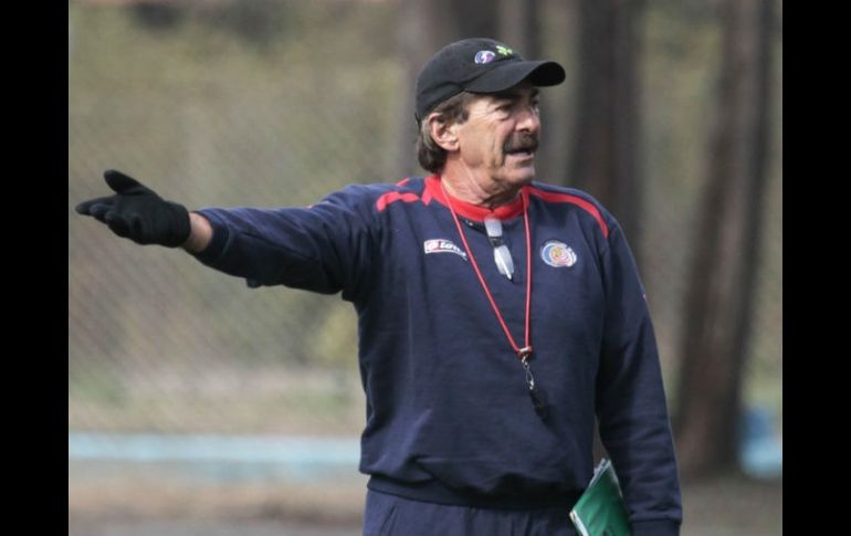 El jugador calificó a Lavolpe como 'muy táctico dentro de la cancha, exigente'. ARCHIVO  /