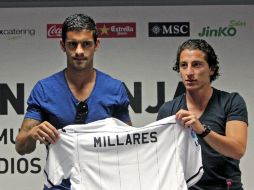 El' Principito' (D) aseguró que su objetivo en el Valencia es adaptarse lo más pronto posible. EFE  /