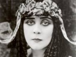 La actriz estadounidense Theda Bara. ESPECIAL  /