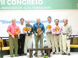 La Canieti premió el aporte de sus expresidentes. ESPECIAL  /