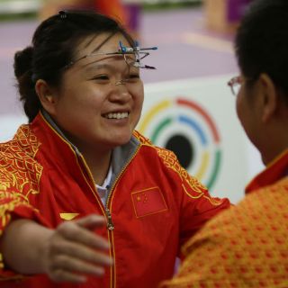 La china Guo apunta en el blanco