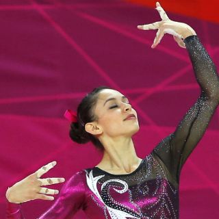 Elsa García deja Londres por lesión