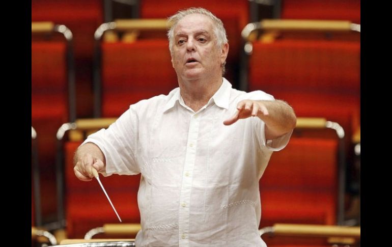 Daniel Barenboim en ensayo con la West-Eastern Divan Orchestra. ARCHIVO  /