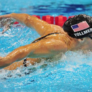 Dana Vollmer gana oro y rompe marca