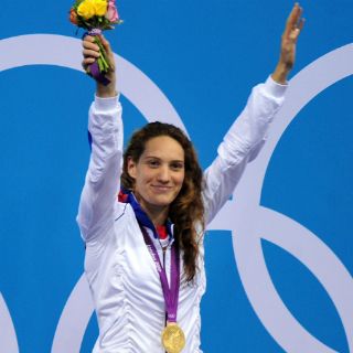 Francia obtiene oro en los 400 metros libres