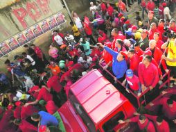Por la reelección. El presidente Hugo Chávez busca su tercer mandato al frente de Venezuela. AP  /
