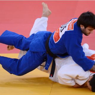 Isaev se proclama campeón en judo