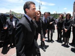 Peña Nieto arribó a la Catedral de Toluca para asistir a la ceremonia luctuosa del empresario Juan Armando Hinojosa, hijo. ARCHIVO  /