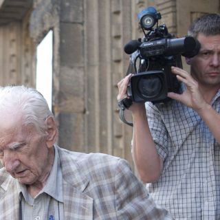 Csatáry rechaza acusaciones de crímenes de guerra