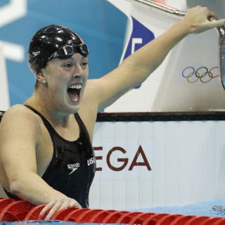 Allison Schmitt domina los 200 metros libres
