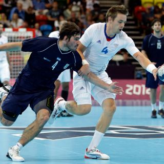 Argentina cae ante Francia; España pierde ante Dinamarca