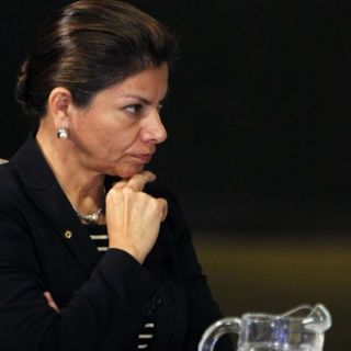 Ex viceministra destituida esperaba apoyo de Chinchilla