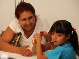 Elaboración de un morralito con materiales tradicionales.  /