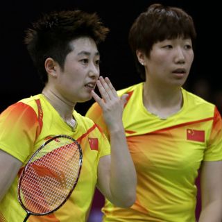 Descalifican a ocho de bádminton