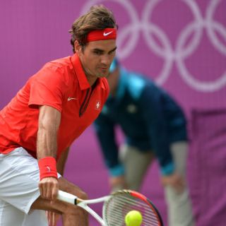 Federer pasa otro obstáculo