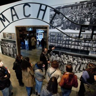 Piden aclarar estancia de Csatáry Budapest