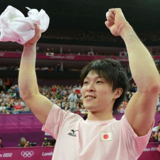 Uchimura es campeón olímpico de gimnasia