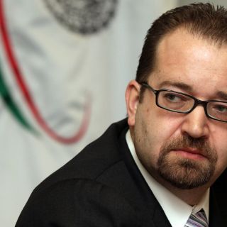 La Cofetel revira a Corral sobre fusión Televisa-Iusacell