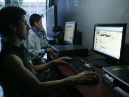 La red social se cayó a medida que los usuarios  prefirieron utilizar servicios rivales, como Facebook o Twitter. ARCHIVO  /