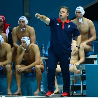 Estados Unidos vence a Gran Bretaña en waterpolo