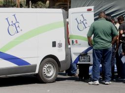 El fallecido en Ayotlán vestía pantalón azul de mezclilla y camisa blanca; estaba atada de pies y manos. ARCHIVO  /