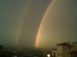 Dos arcoiris pudieron ser apreciados en Zapopan. Imagen de @trafico_ZMG  /