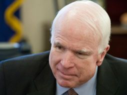 John McCain atacó duramente la postura del presidente estadounidense, Barack Obama, por no intervenir en Siria. AFP  /