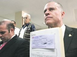 El tirular de la Coparmex,Óscar Benavides,ofreció a los diputados un cheque para financiar un examen para seleccionar auditor.ESPECIAL  /